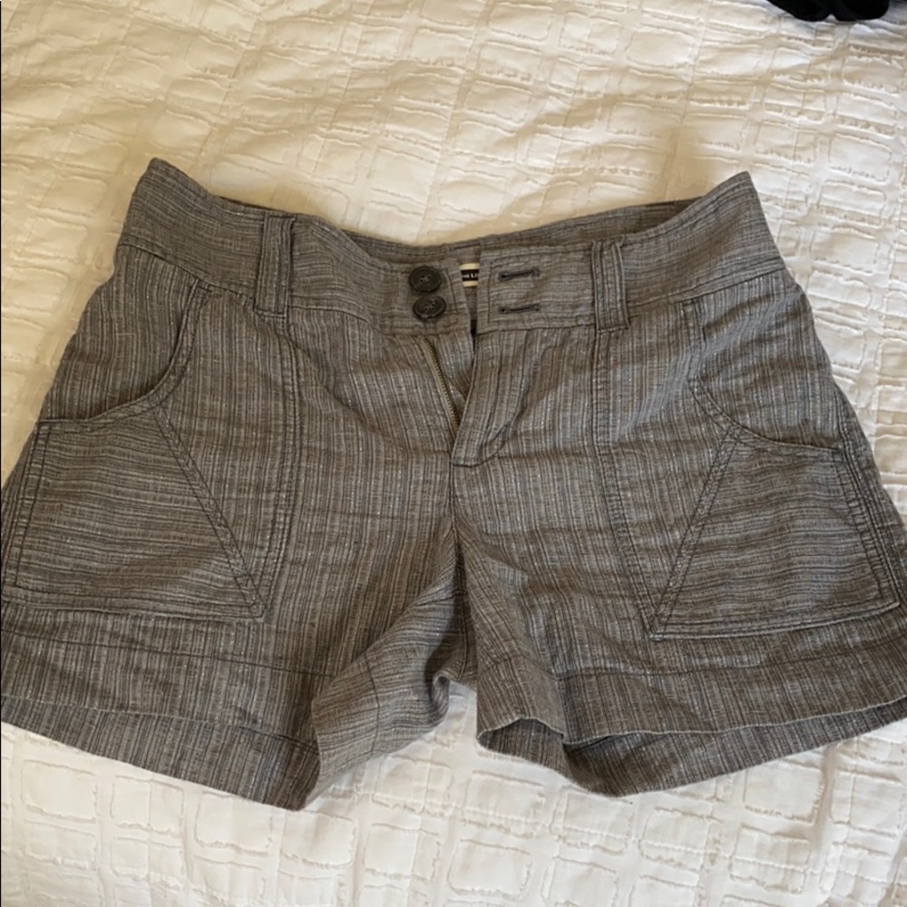 Gray shorts with metallic thread detail